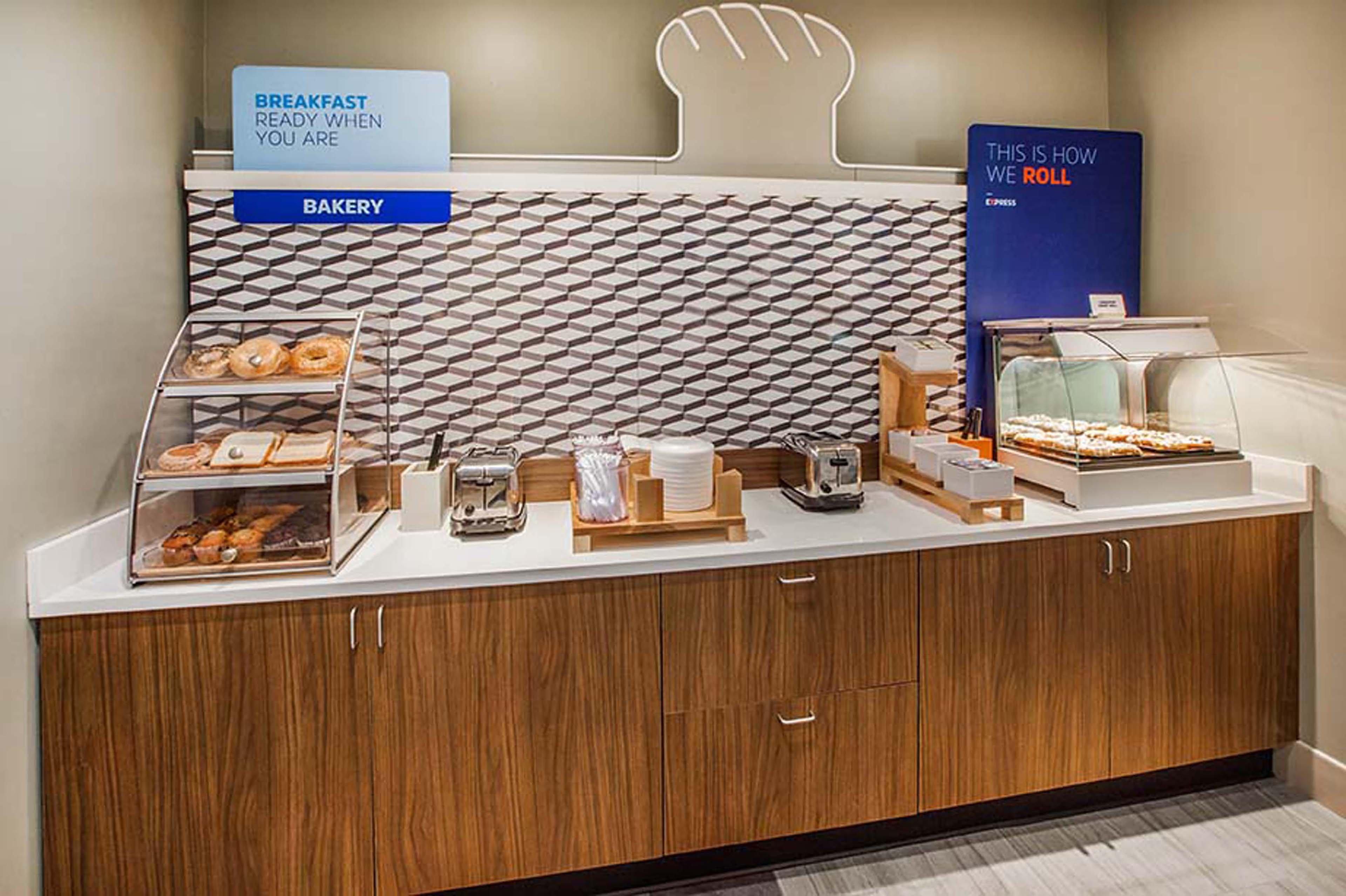 Holiday Inn Express & Suites Philadelphia - Mt Laurel By Ihg Mount Laurel Ngoại thất bức ảnh